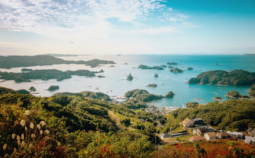 La baie de Kujukushima de Nagasaki déborde de détails