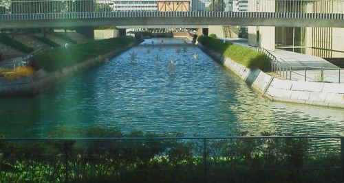 Canales de la bahía de Dejima desde el Dejima Kodomo Kaikan, Nagasaki.