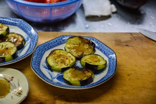 Berenjena frita con miso.