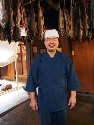 La boutique de saumon Kikkawa, ville de Murakami, Niigata, Japon.