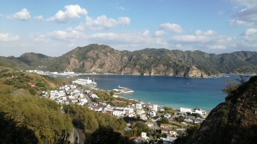 Vue sur Omura village sur l'archipel d'Ogasawara au Japon