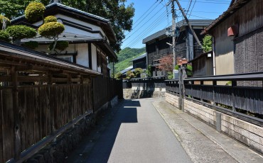 la rue Kurobeidori des samourais à Murakami dans la préfecture de Niigata au Japon
