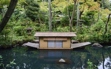 Le musée Nezu de Kengo Kuma, caché dans le quartier d'Omotesendo à Tokyo