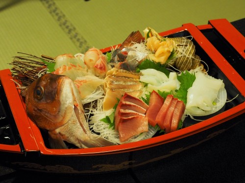 Buri, sashimi, poisson, cuisine japonaise, himi, toyama, hashimotoya