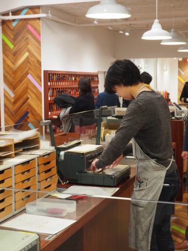 Papeterie au Japon, stationery, Tokyo, papier washi, Kakimori
