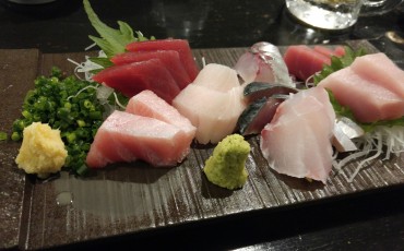 sashimi, izakaya, inn, tavern, restaurant, food, drinks, sushi