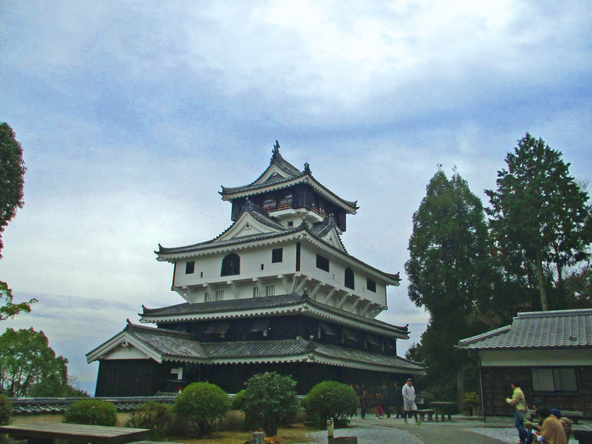 Iwakuni Castle, Oneday Trip filled with History! VOYAPON