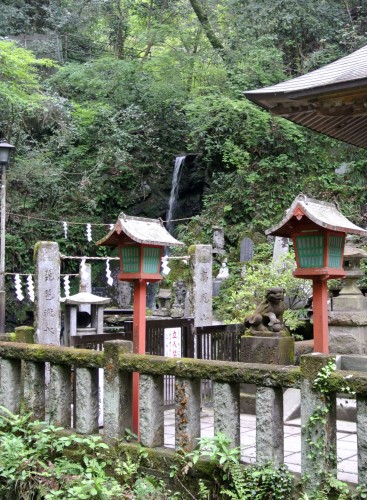 while hiking in takao,you can find several temples
