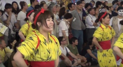 Okinawa Eisa Festival: Close up of the synchronised eisa dance