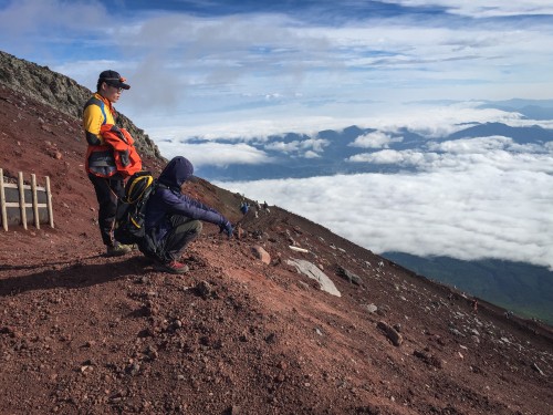 The descent from the summit of Mt Fuji is difficult due to loose volcanic rock, making it difficult to move quickly.