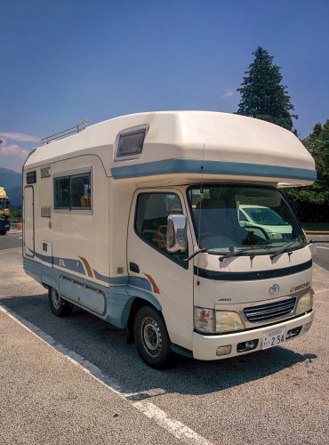 Camper van rent by Camp-in-car!