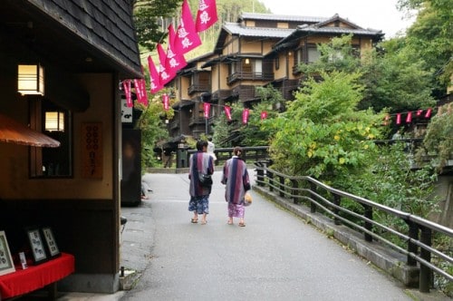 Nice onsen walking in Kurokawa onsen