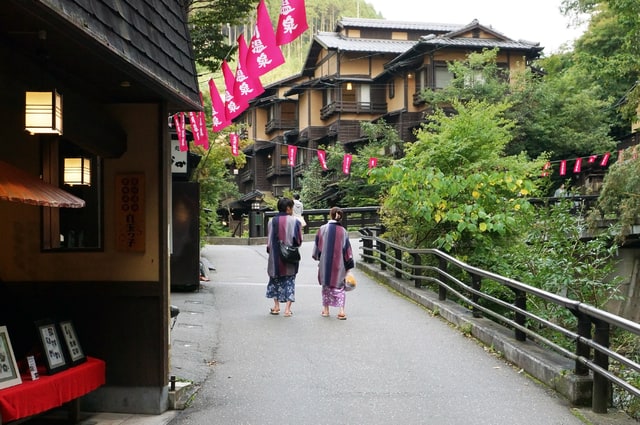 Kurokawa from Kumamoto by Kyushu Odan bus!