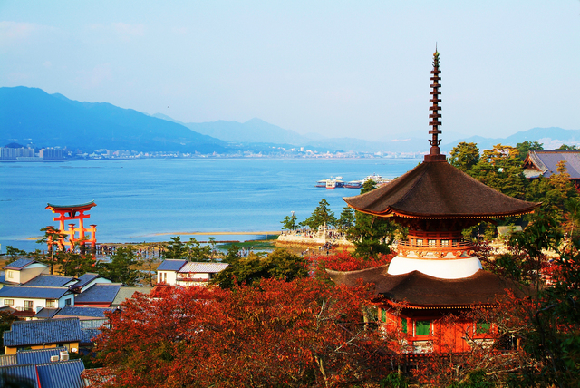 Complete your Hiroshima Visit with Miyajima - VOYAPON