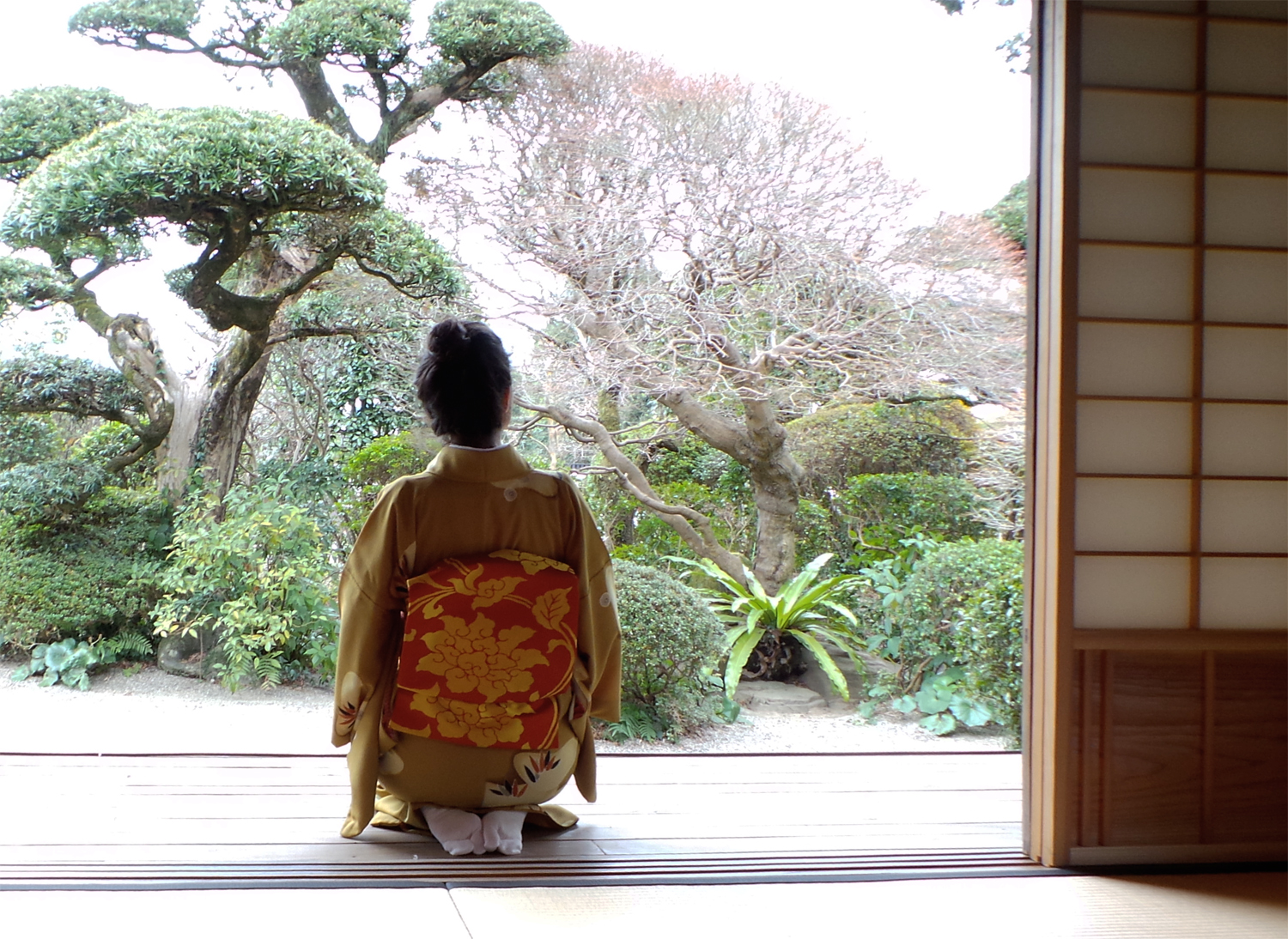 Izumi Tea Ceremony Dressed in Kimono in an Old Samurai Residence VOYAPON