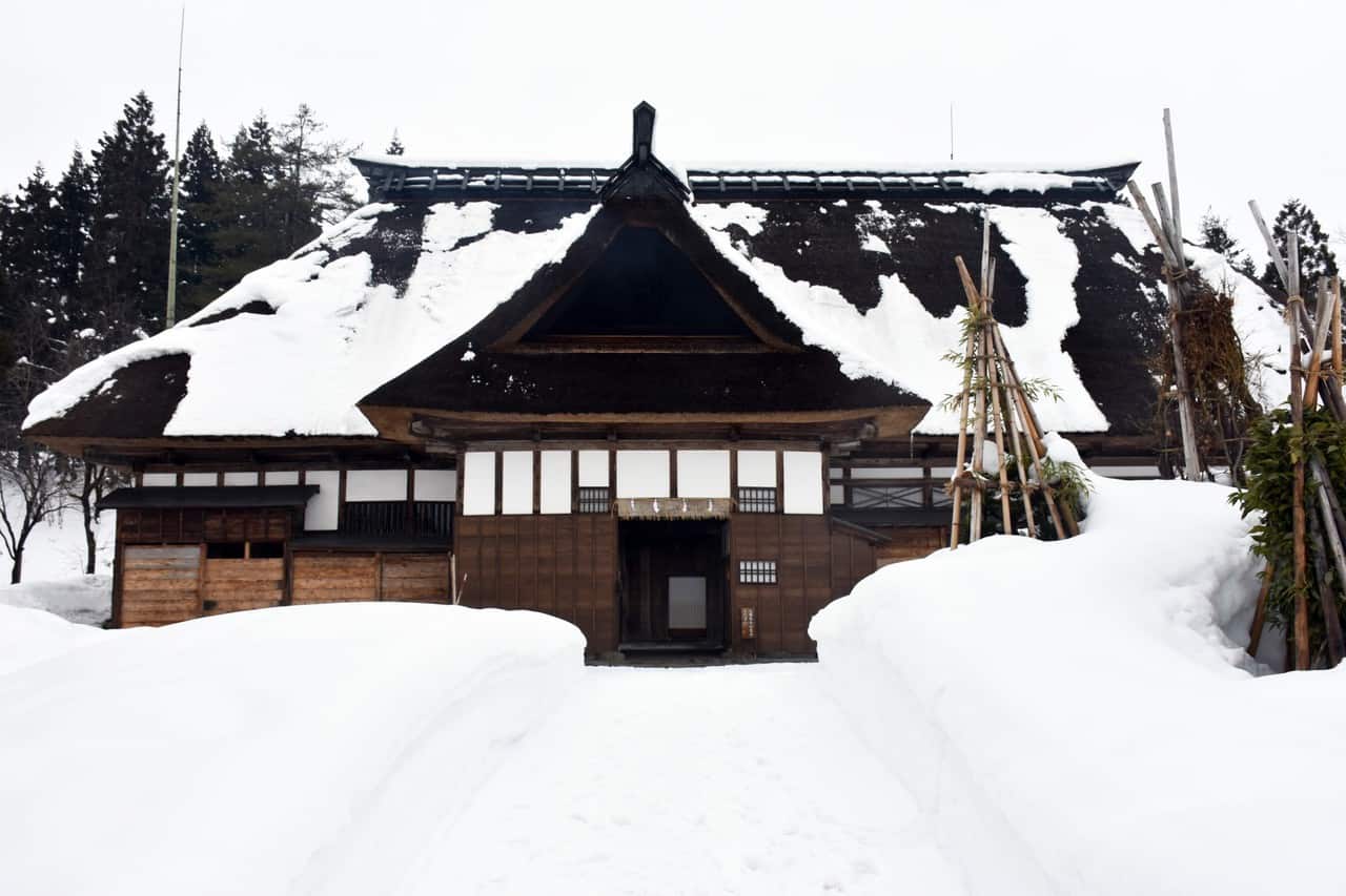 Discover the Meguro Residence, a Farmer’s House in Snowy Uonuma