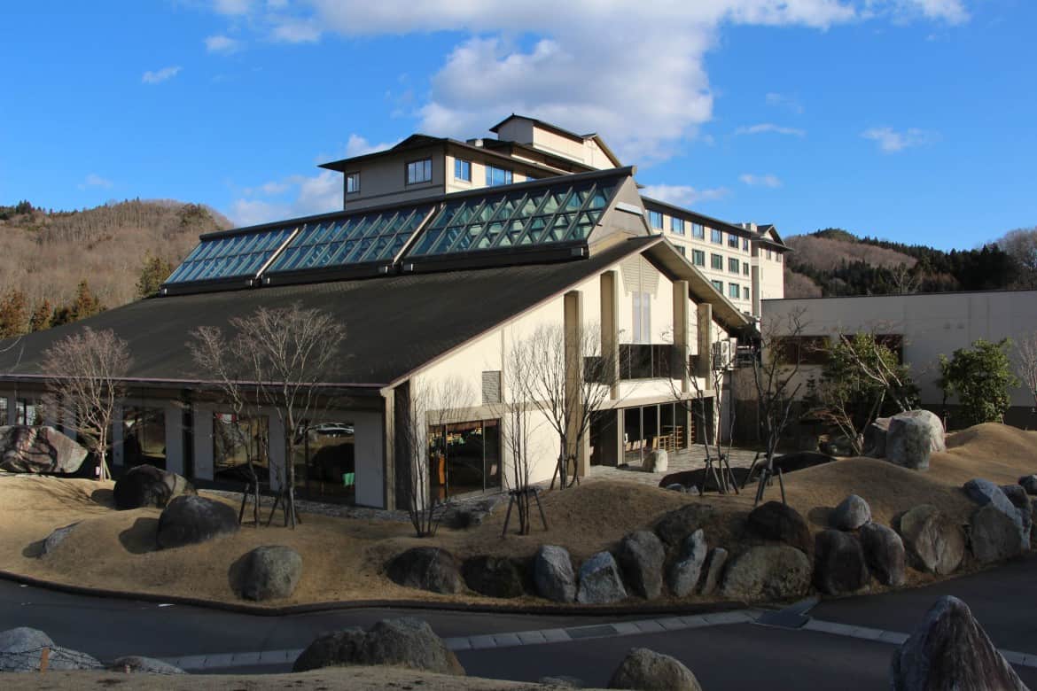 Yahata-ya: Come Stay at this Renowned Japanese Resort