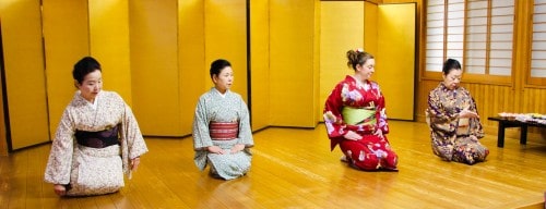 Japanese sitting posture, Seiza