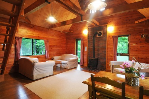 Nabekura Kougen Heights "Mori-No-Ie" as an accommodation or a convenient visitor centre.