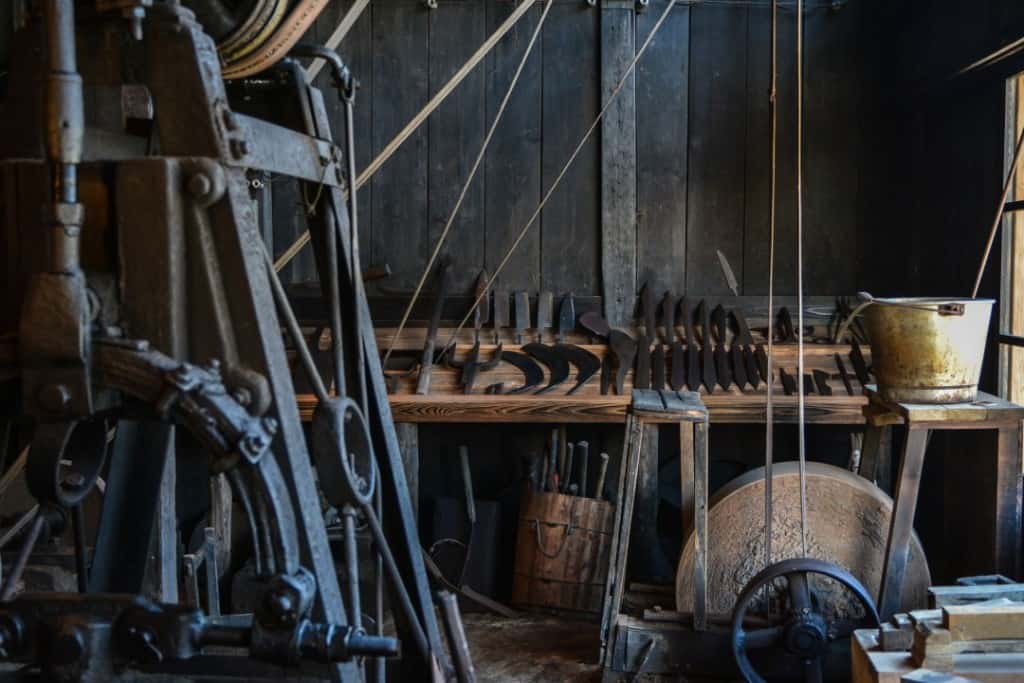 Murakami Wood Working Shop Tools