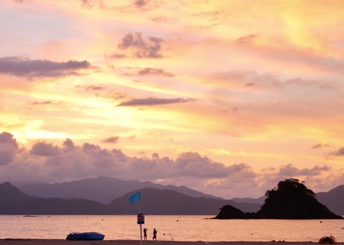 Wakasa Wada Beach: Lavender Sunset