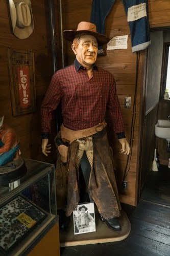 Kurashiki Kojima Betty Smith Jeans Museum