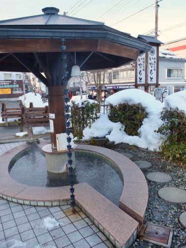 Enjoy an onsen footbath at Inamoto Hotel, Echigo-Yuzawa.