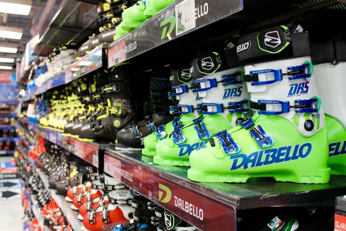 Victoria Main Store The Largest Ski and Snowboard Shop in Tokyo