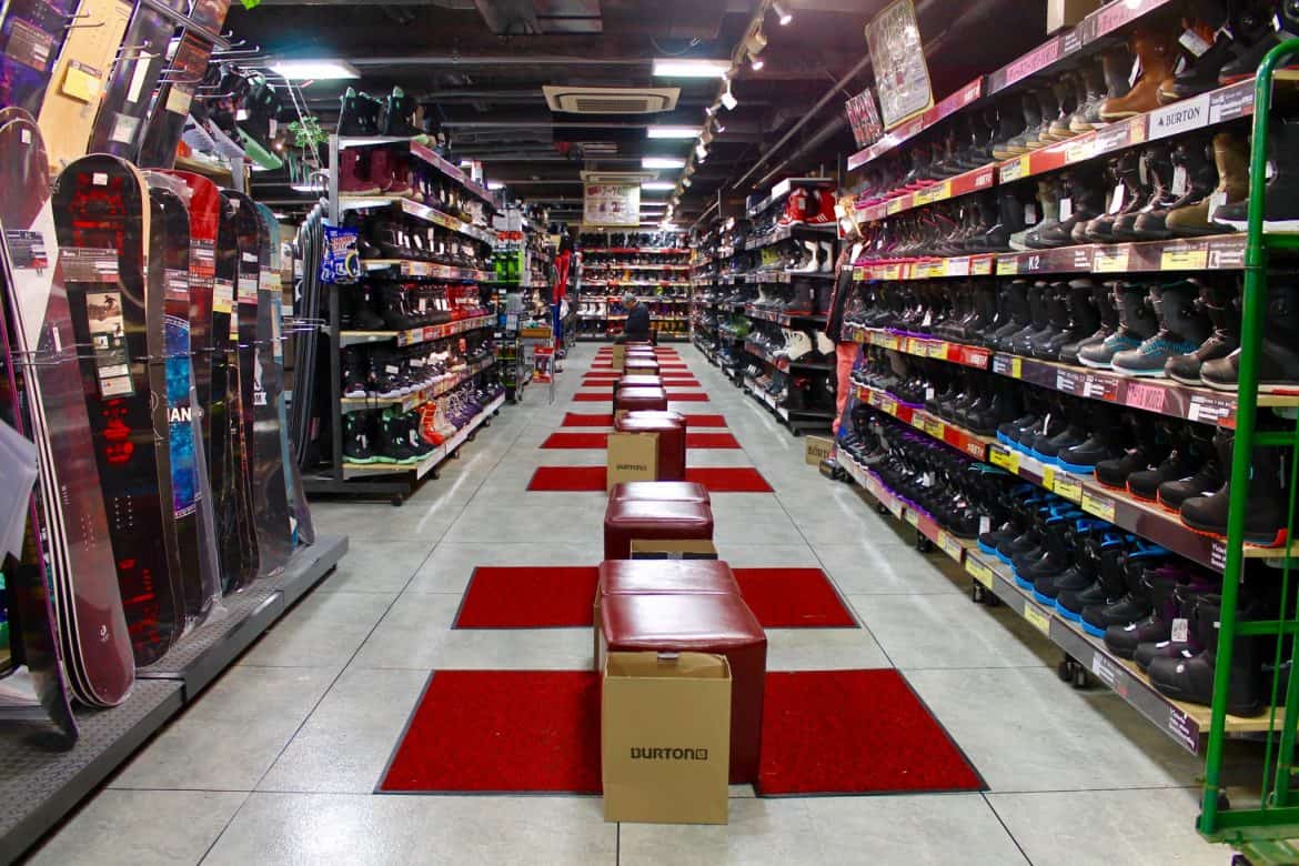 Victoria Main Store The Largest Ski and Snowboard Shop in Tokyo