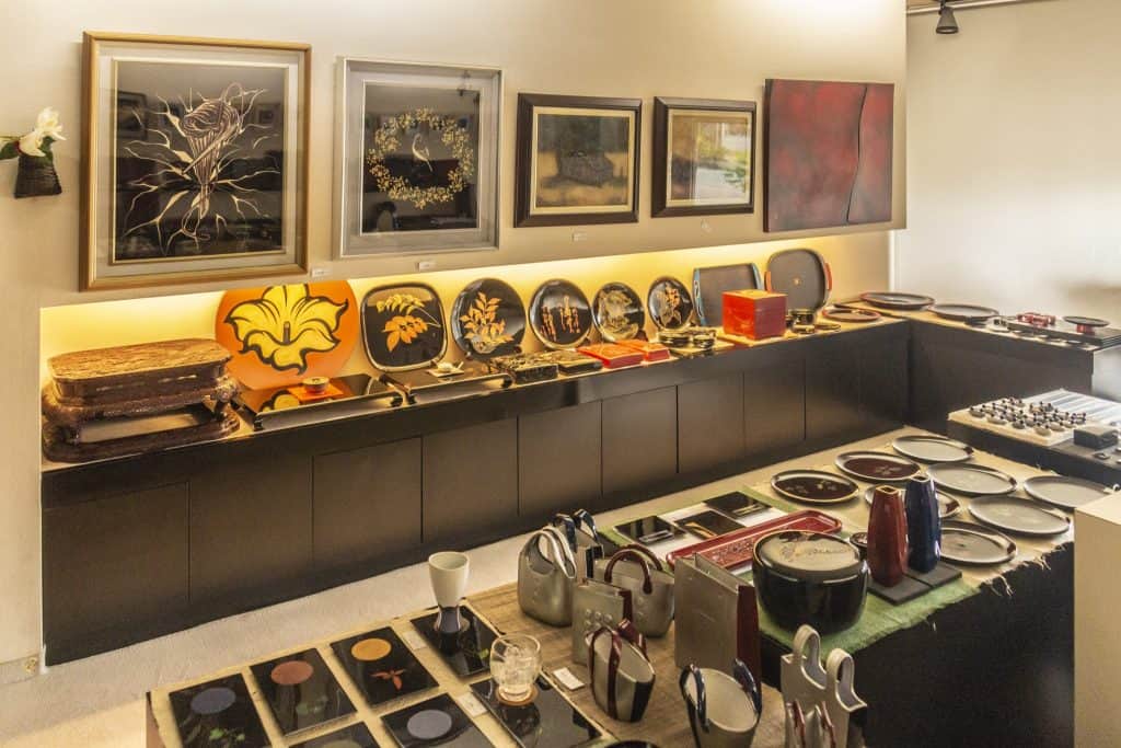 How to experience Murakami's Traditional lacquerware art in Japan