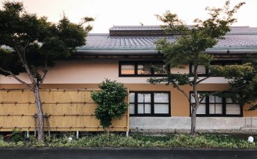 During my weekend in Ehime, a less known Prefecture on Shikoku Island, I had the opportunity to discover the small city of Toon, located 30 minutes away from Matsuyamashi Staion.