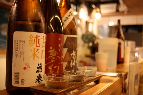 Many kinds of local sakes are available at Akasaka Bar Yokocho, Tokyo.