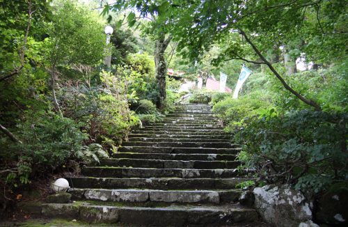 Spending the night in a shukubo (buddhist temple) on Mt Daisen