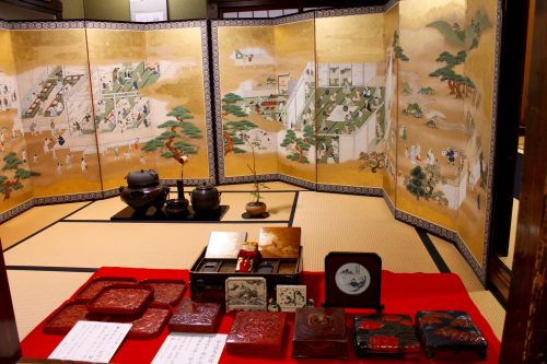 Murakami Machiya Byobu Festival Screens Lacquerware Tea Shops Traditional Crafts Niigata