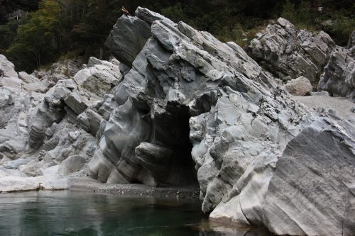 Rock formations of Oboke Gorge along the Yoshino River, Tokushima Prefecture.