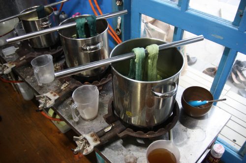 Dyeing the cotton thread used for temari in Takamatsu, Kagawa Prefecture.