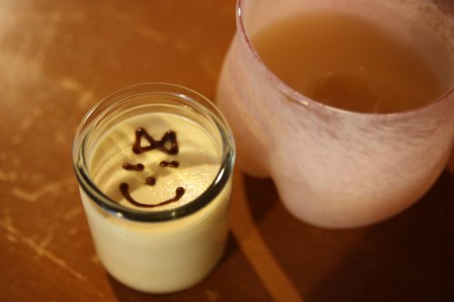 Cute Happiness Pudding at the Yuurin-An Café