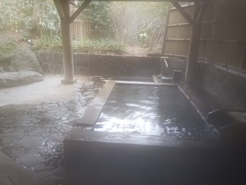 Outdoor bath at Ryokan Shimizu, Yunohira Onsen.