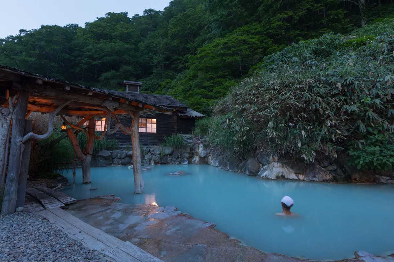 Outdoor bathing at Tsurunoyu Onsen in Nyuto onsen, Akita, Tohoku, Japan.