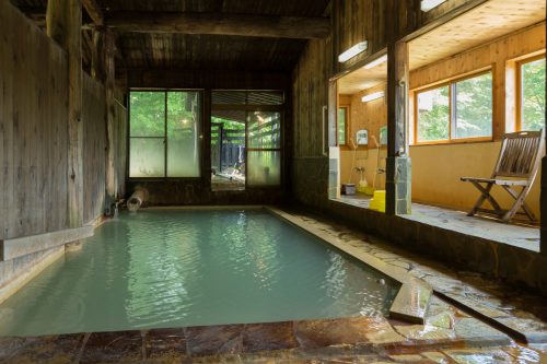 Milky healing waters of Nyuto Onsen