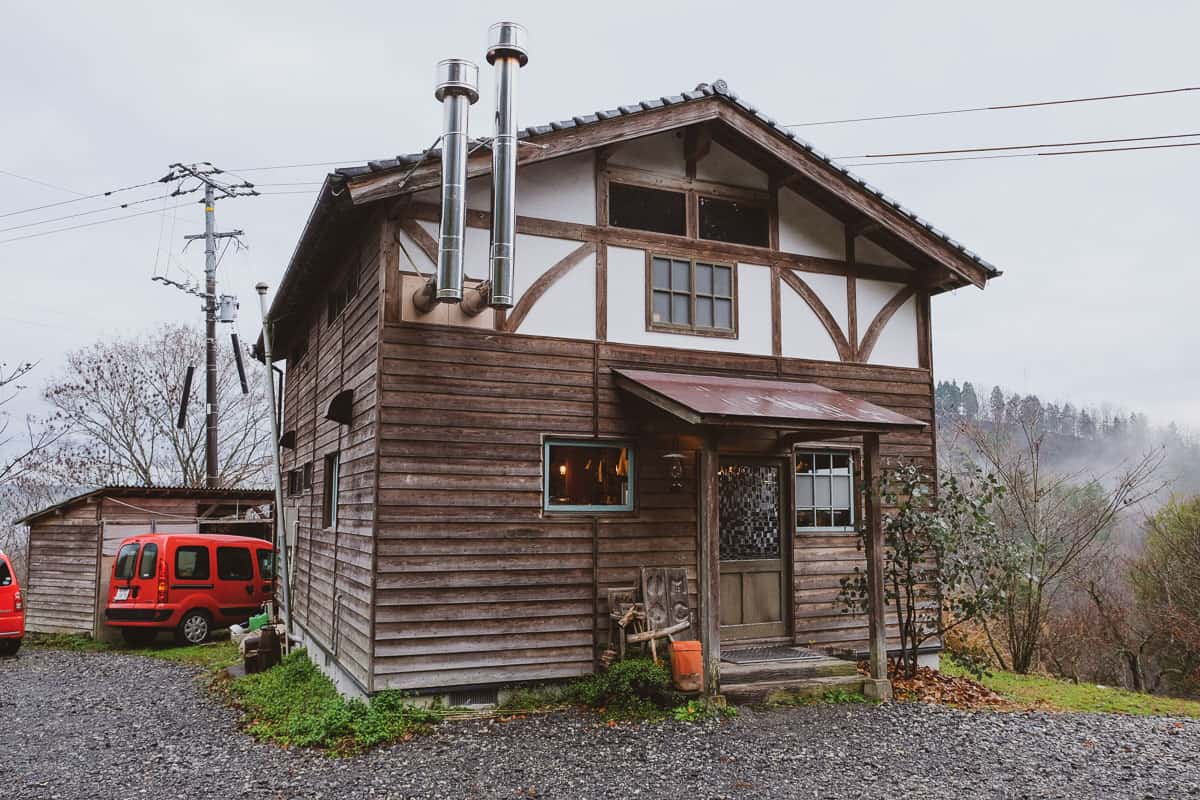 Mametake is a rustic cafe in the mountains of Nakatsu, Oita.