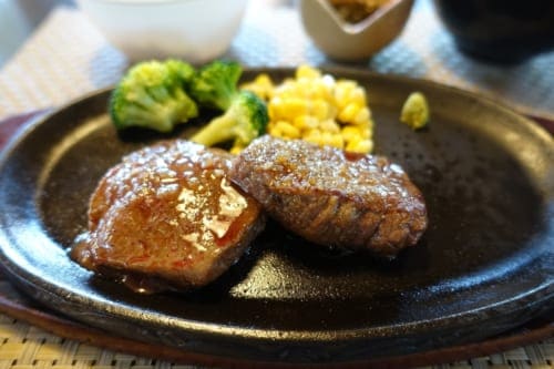 A lunch meal with wagyu beef at Nogami restaurant in Takachiho.