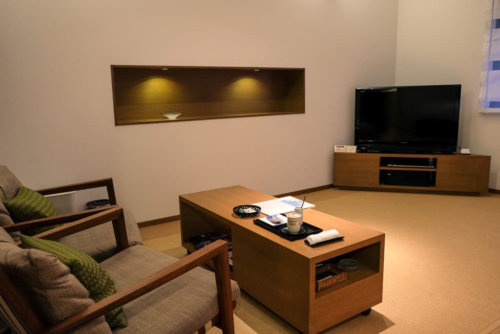 luxury living room at Nishimuraya Hotel Shogetsutei, kinosaki onsen