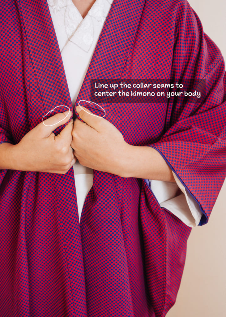 match the seams on the kimono collar to center it