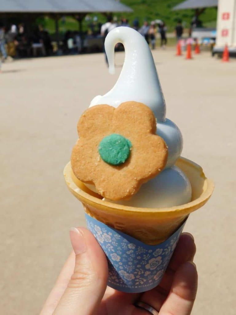 Nemophila ice cream.