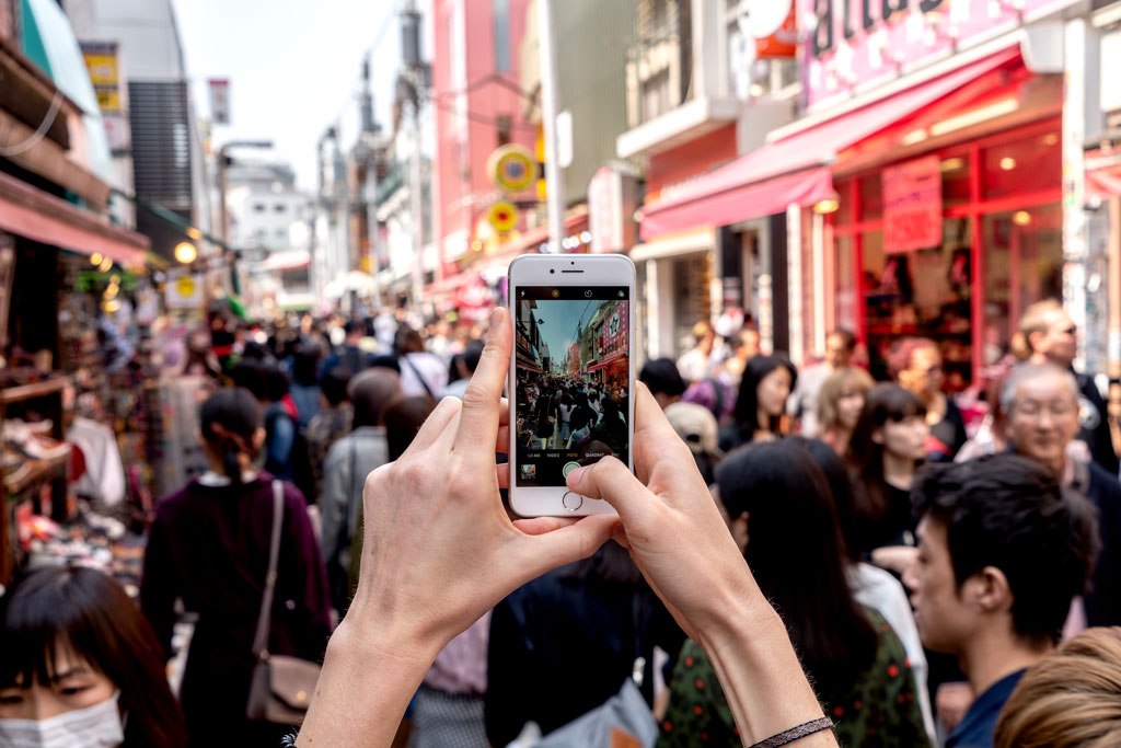 Using your own smartphone to stay connected with WiFi in Japan