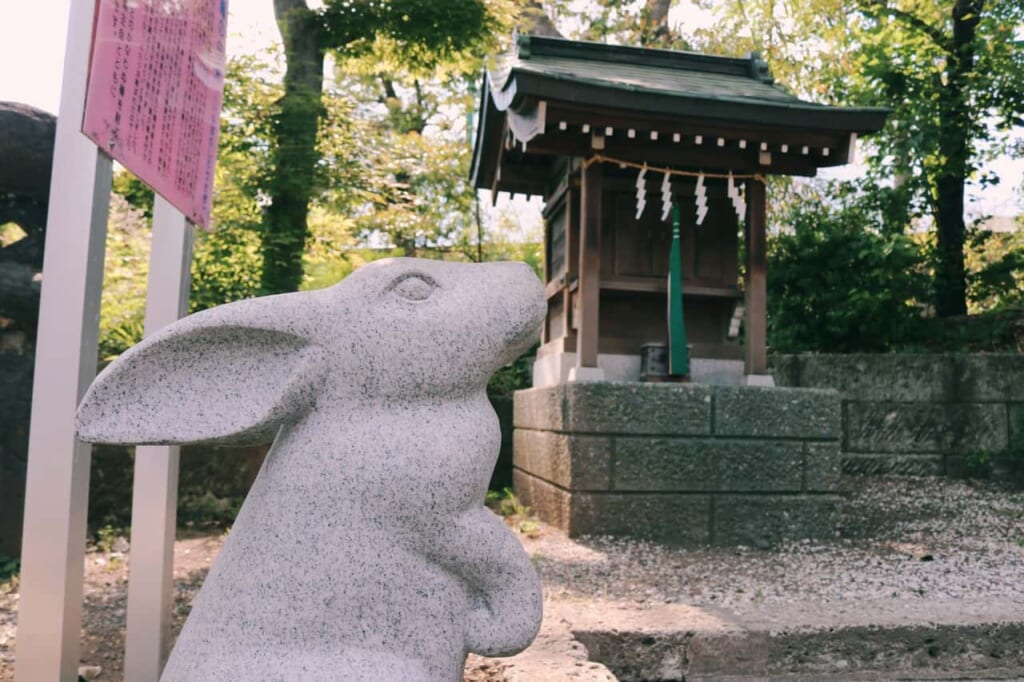 Rabbit statue of the shrine