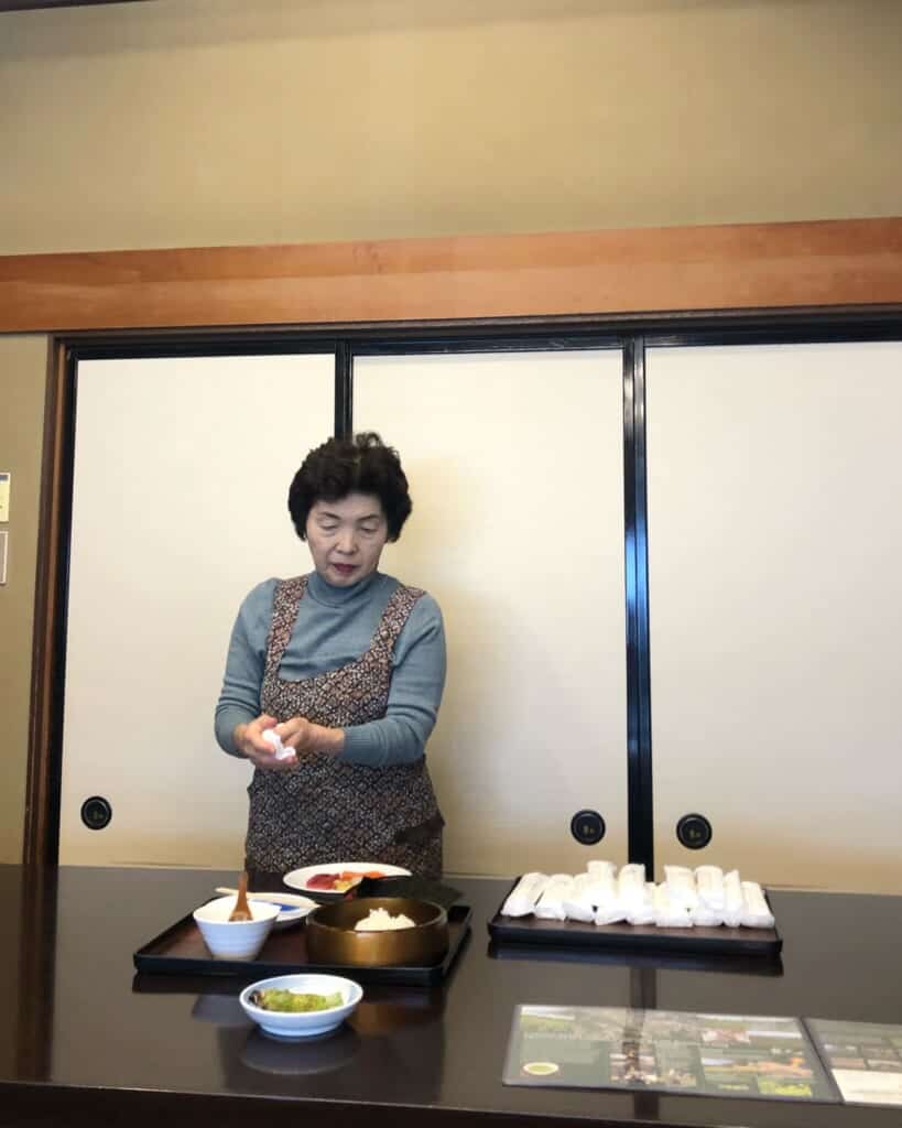 Yamazaki san showing us how to make Temaki sushi