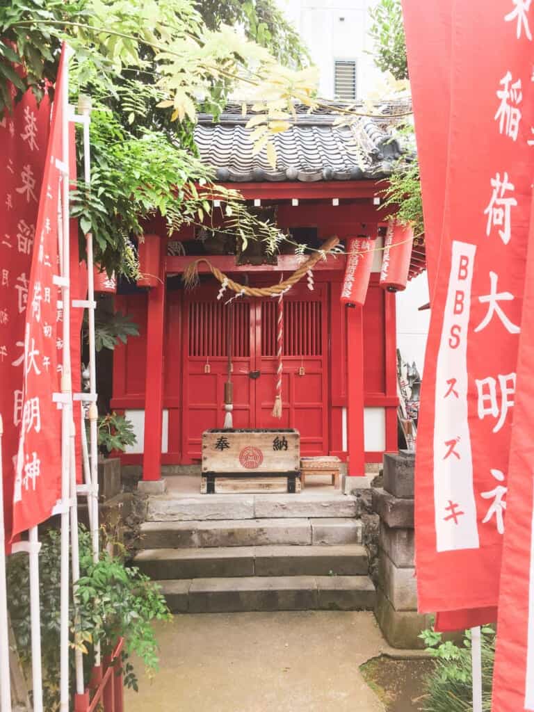 Mini shrine Kobashi Inari