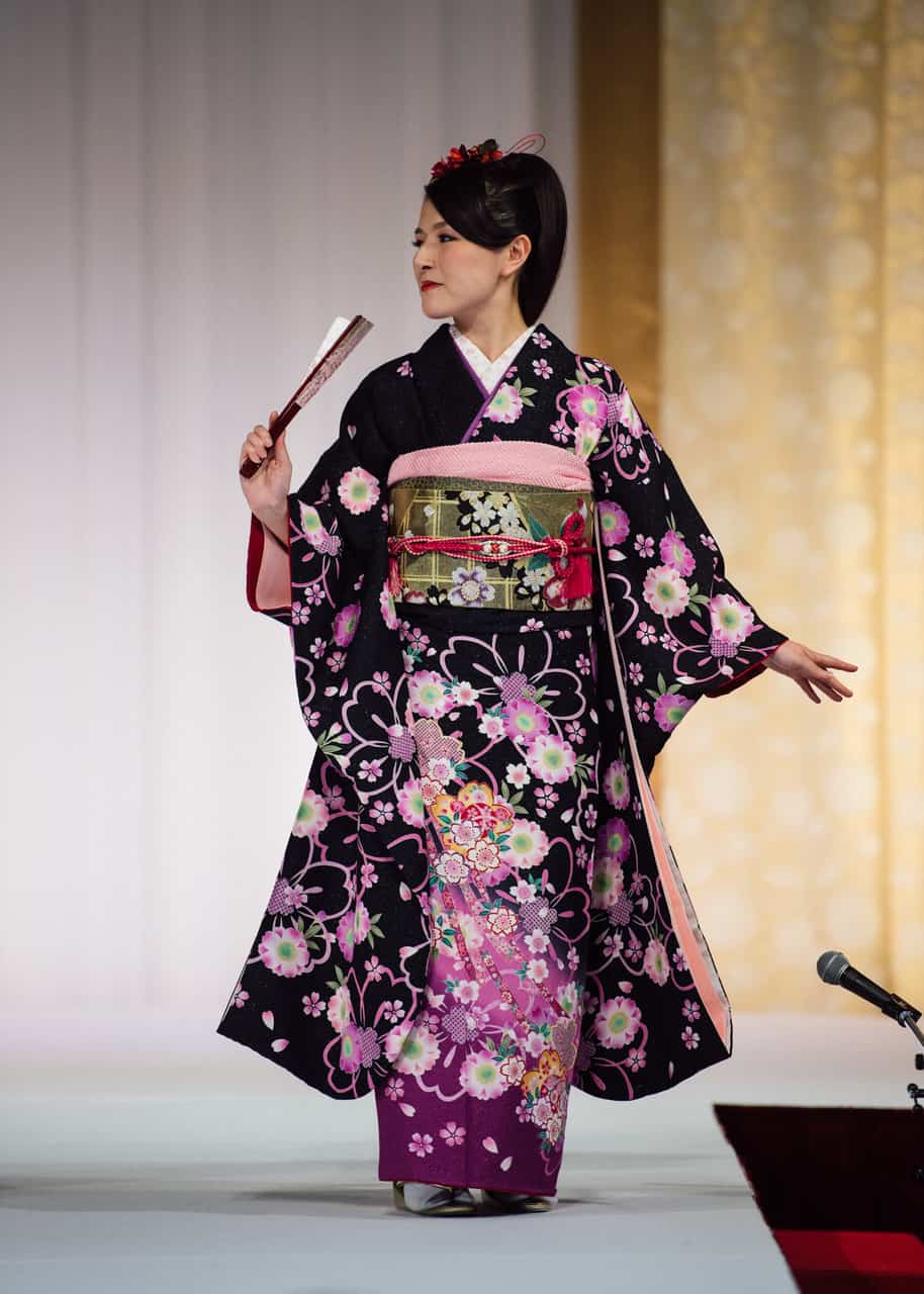 japanese national dress kimono